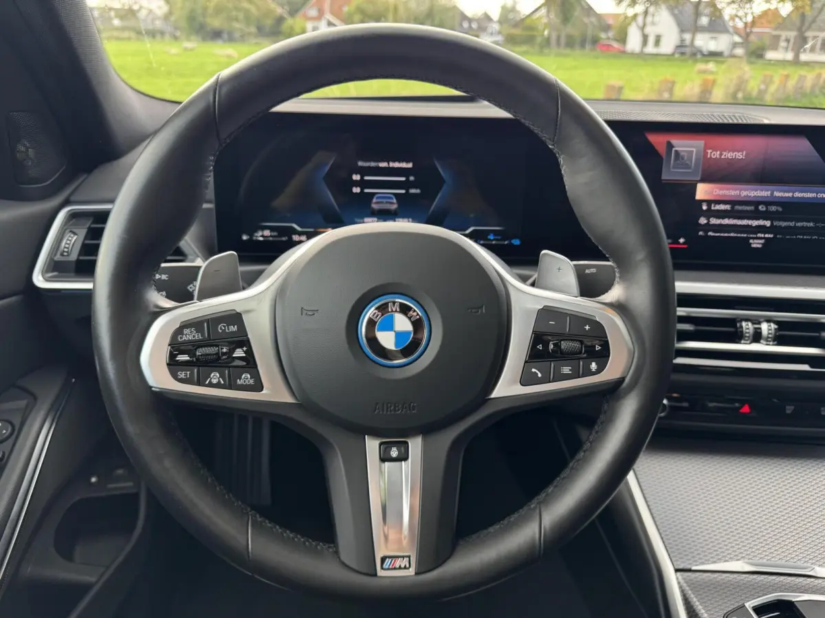 330e M Sport |Pano |HUD |360° |Laser |Stuurhulp|