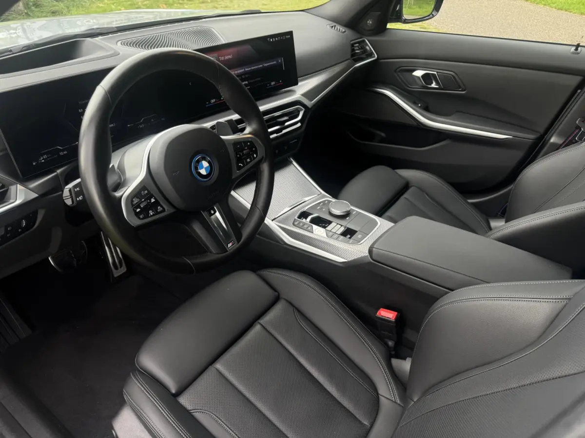 330e M Sport |Pano |HUD |360° |Laser |Stuurhulp|