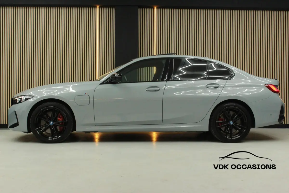 330e M Sport |Pano |HUD |360° |Laser |Stuurhulp|