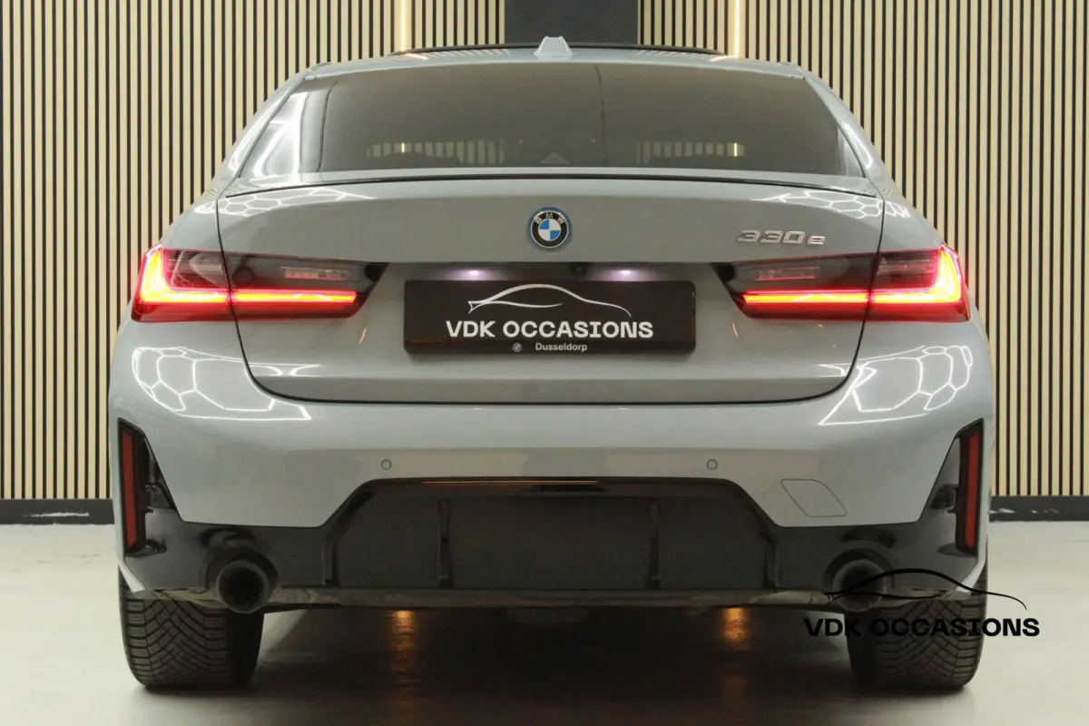 330e M Sport |Pano |HUD |360° |Laser |Stuurhulp|