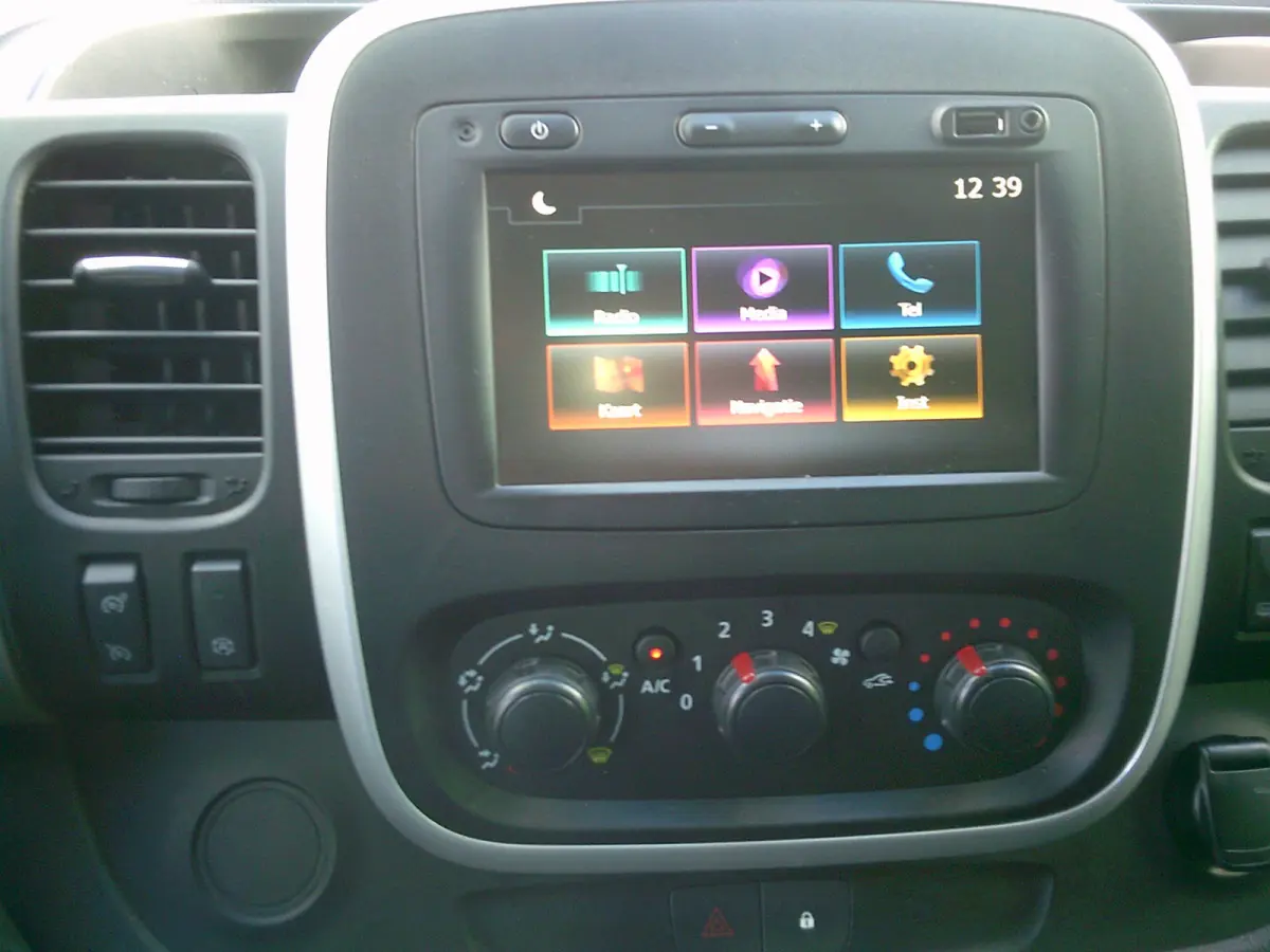 1.6 dCi T27 L1H1 Comfort Energy VOORZIEN VAN AIRCO+CRUISE+TREKHAAK !!!
