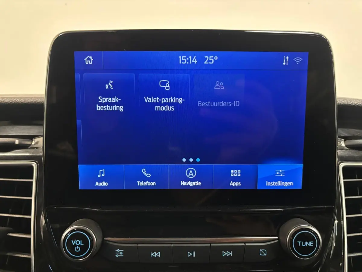 300 2.0 TDCI L2H1 Limited Dubbele Cabine Automaat Navi Airco 2 Schuifdeuren Trekhaak Parkeersensoren Carplay