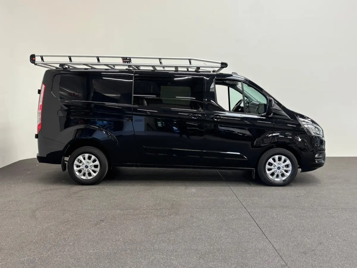 300 2.0 TDCI L2H1 Limited Dubbele Cabine Automaat Navi Airco 2 Schuifdeuren Trekhaak Parkeersensoren Carplay