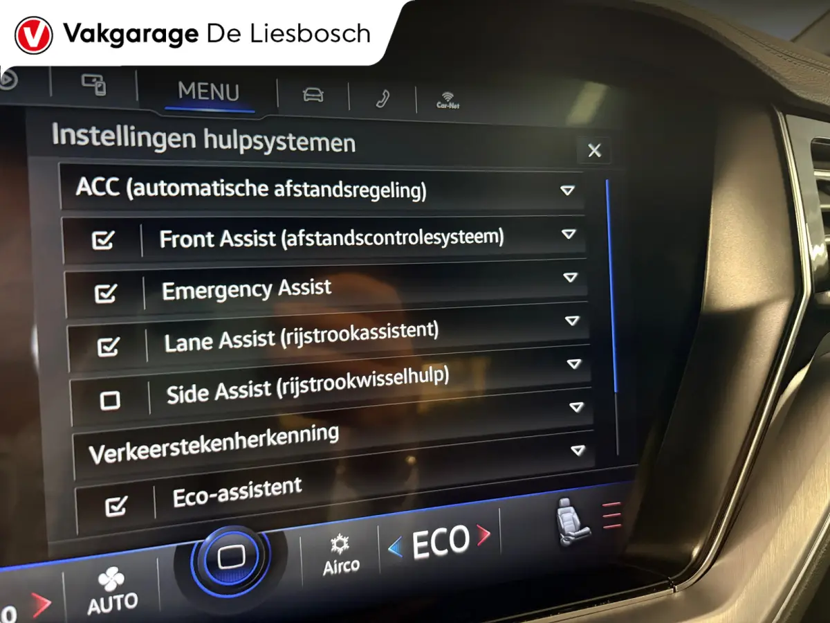 3.0 TSi eHybrid 4MOTION / pano / leer / camera / stoel en stuurverwaming