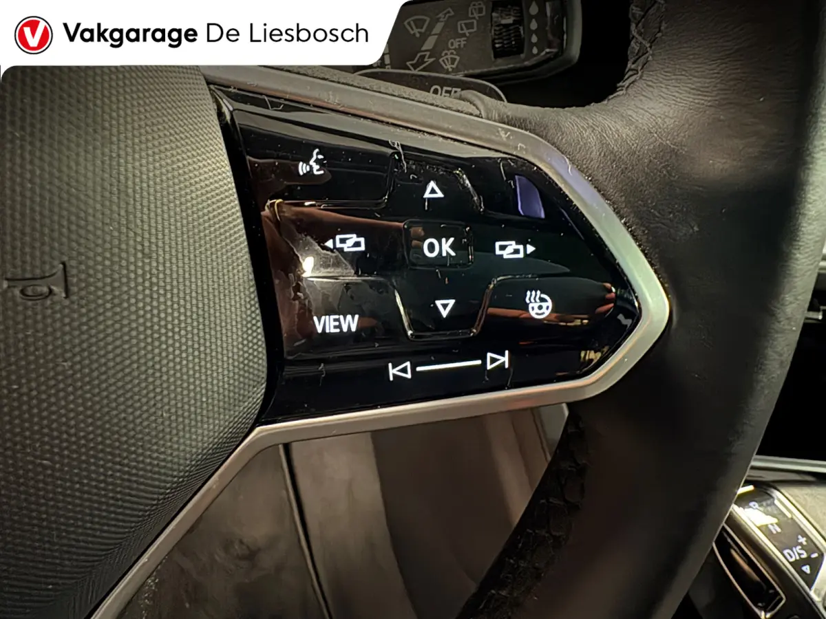 3.0 TSi eHybrid 4MOTION / pano / leer / camera / stoel en stuurverwaming
