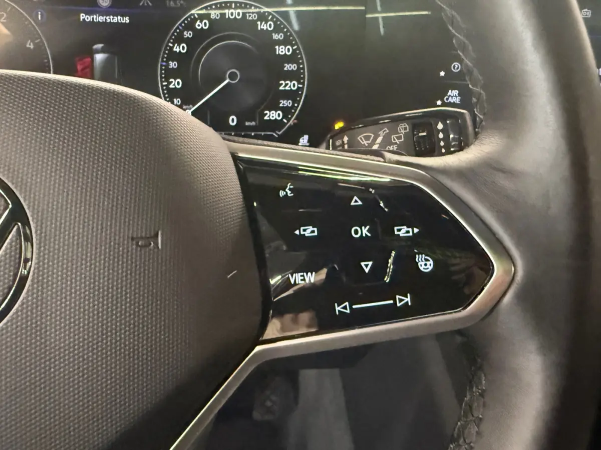 3.0 TSi eHybrid 4MOTION / pano / leer / camera / stoel en stuurverwaming