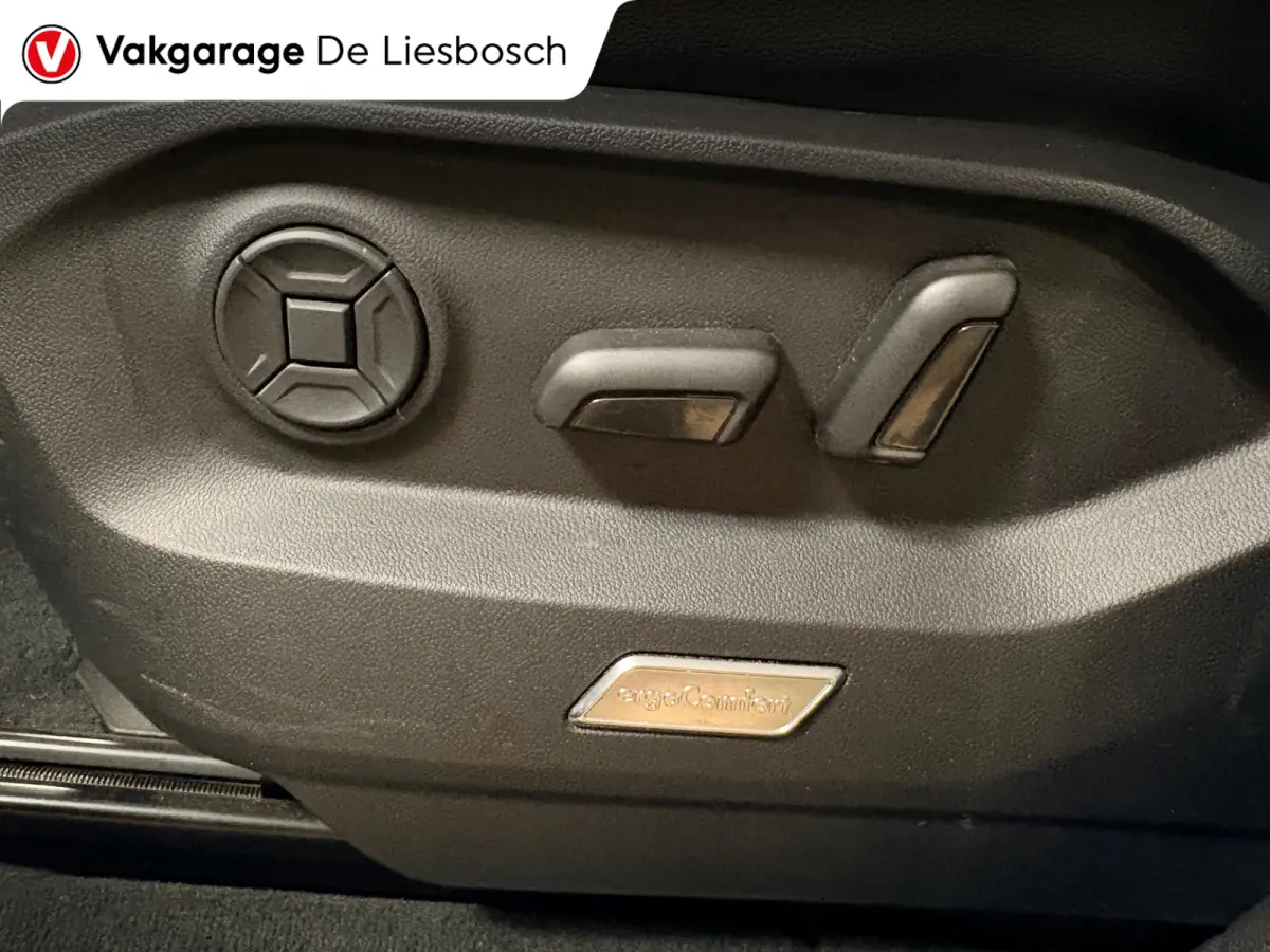 3.0 TSi eHybrid 4MOTION / pano / leer / camera / stoel en stuurverwaming
