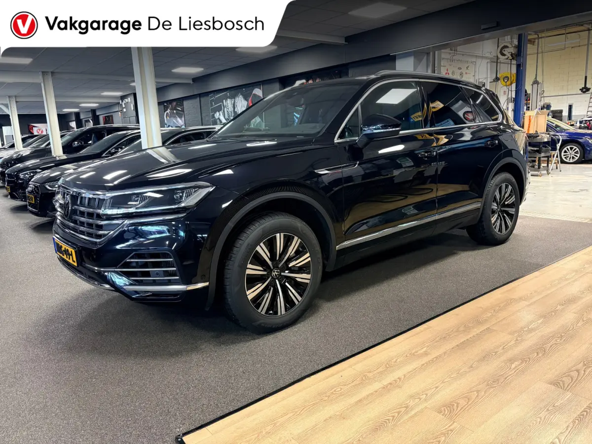 3.0 TSi eHybrid 4MOTION / pano / leer / camera / stoel en stuurverwaming