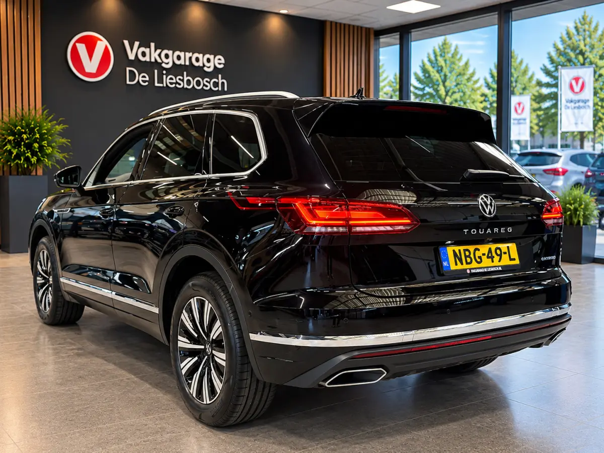 3.0 TSi eHybrid 4MOTION / pano / leer / camera / stoel en stuurverwaming