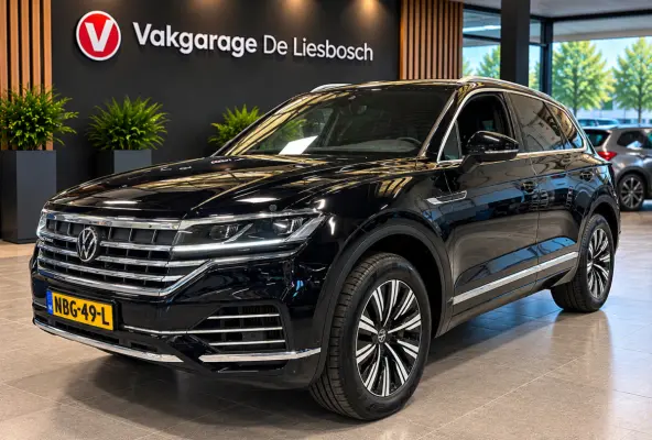 3.0 TSi eHybrid 4MOTION / pano / leer / camera / stoel en stuurverwaming