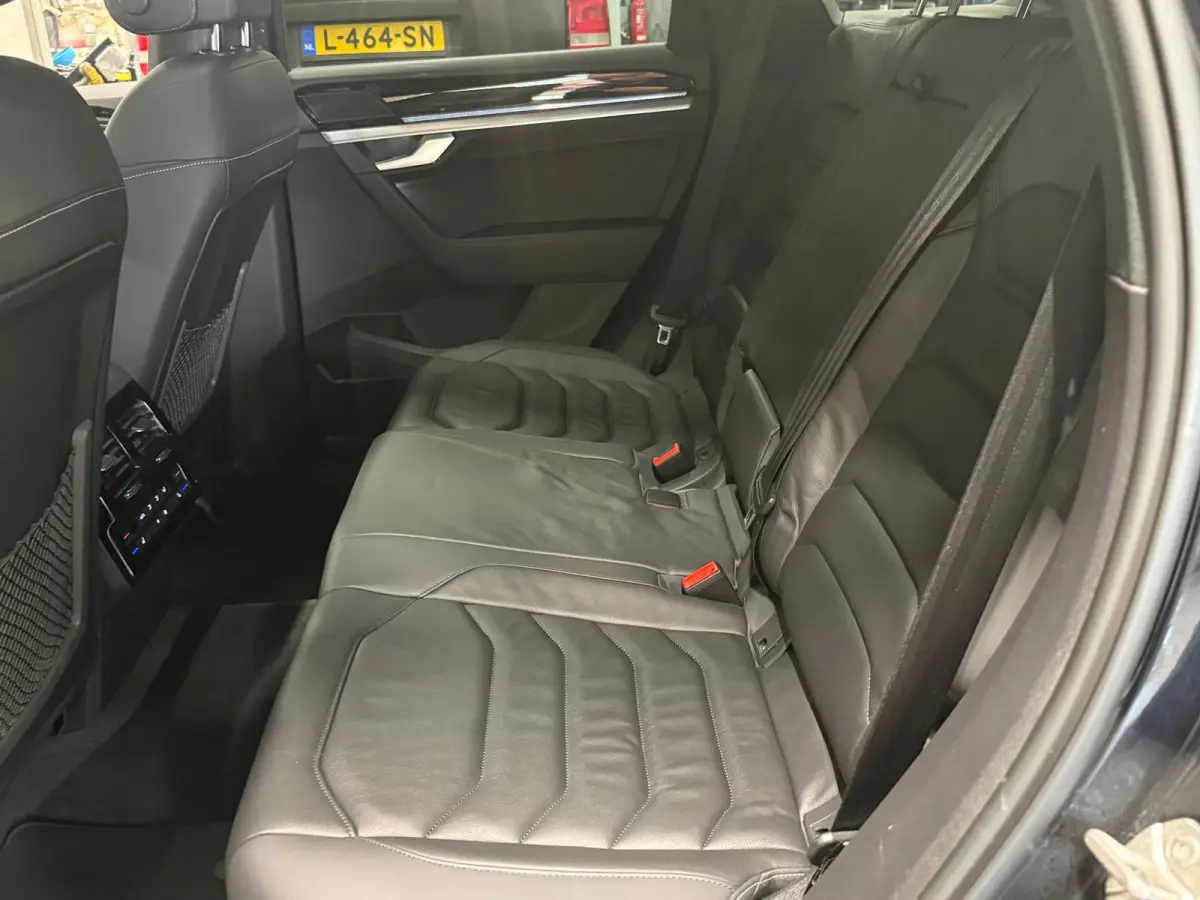 3.0 TSi eHybrid 4MOTION / pano / leer / camera / stoel en stuurverwaming