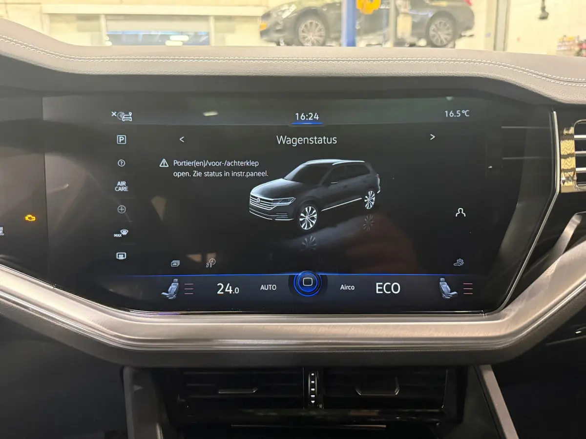 3.0 TSi eHybrid 4MOTION / pano / leer / camera / stoel en stuurverwaming