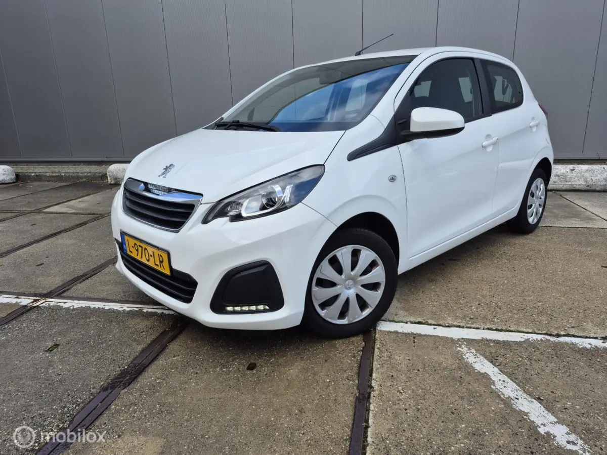 1.0 e-VTi Carplay / Camera / Airco / NAP!