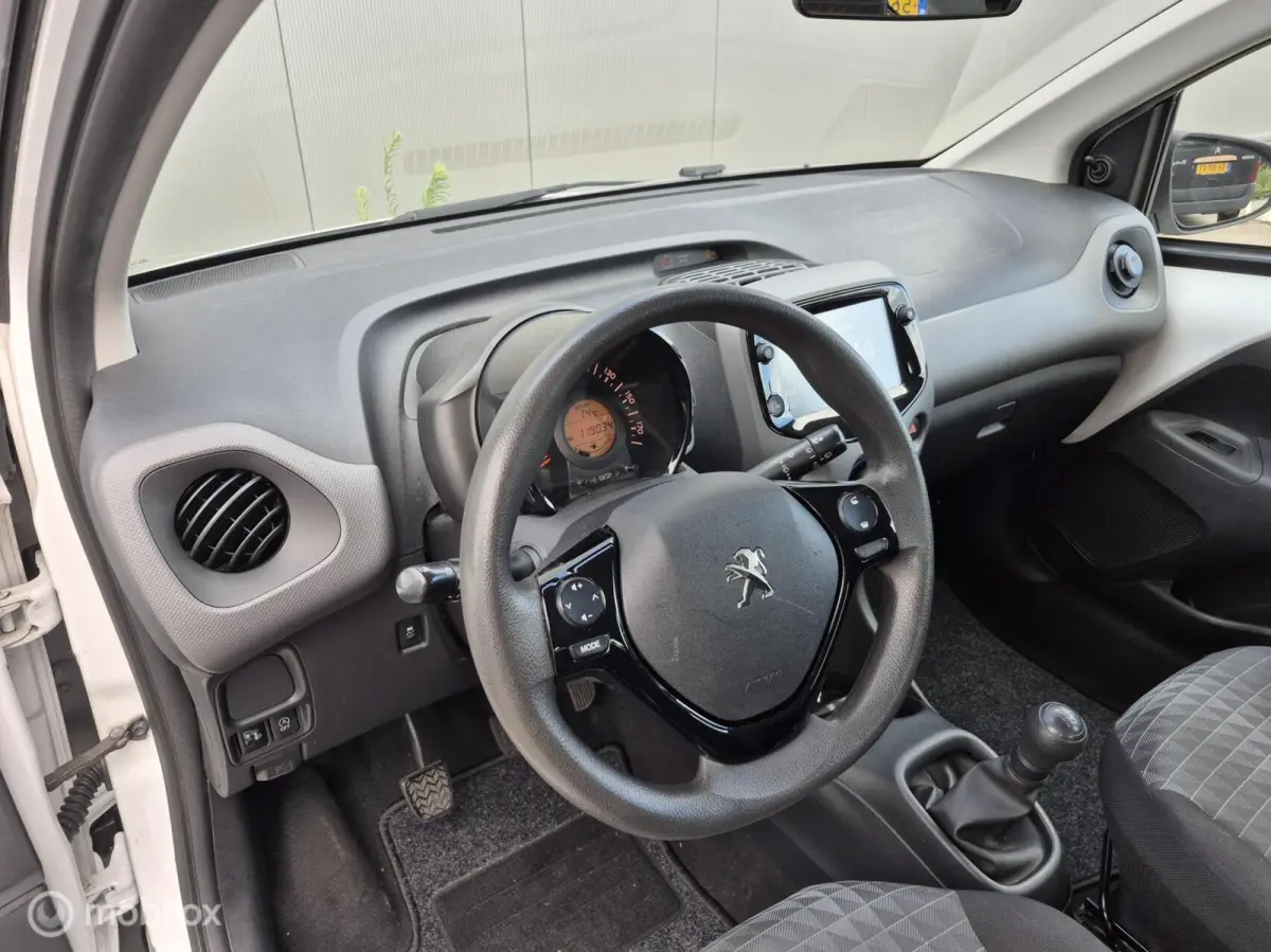 1.0 e-VTi Carplay / Camera / Airco / NAP!