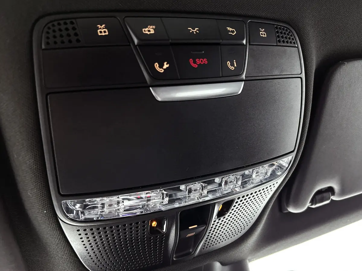 160 Amg Line / Panoramadak / Nightpakket / Leder / Pdc.+Camera / Airco-ecc. / Cruise-ctr. / Apk 11-2027