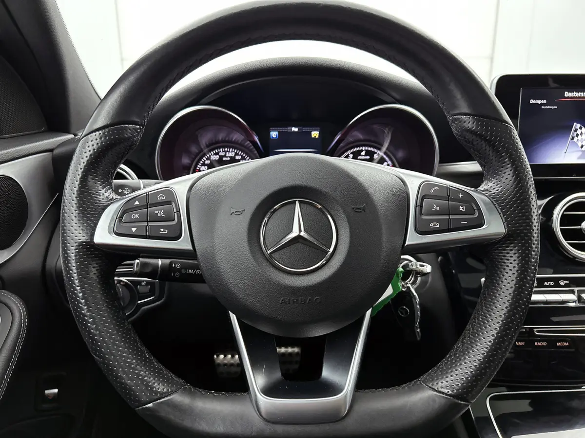 160 Amg Line / Panoramadak / Nightpakket / Leder / Pdc.+Camera / Airco-ecc. / Cruise-ctr. / Apk 11-2027