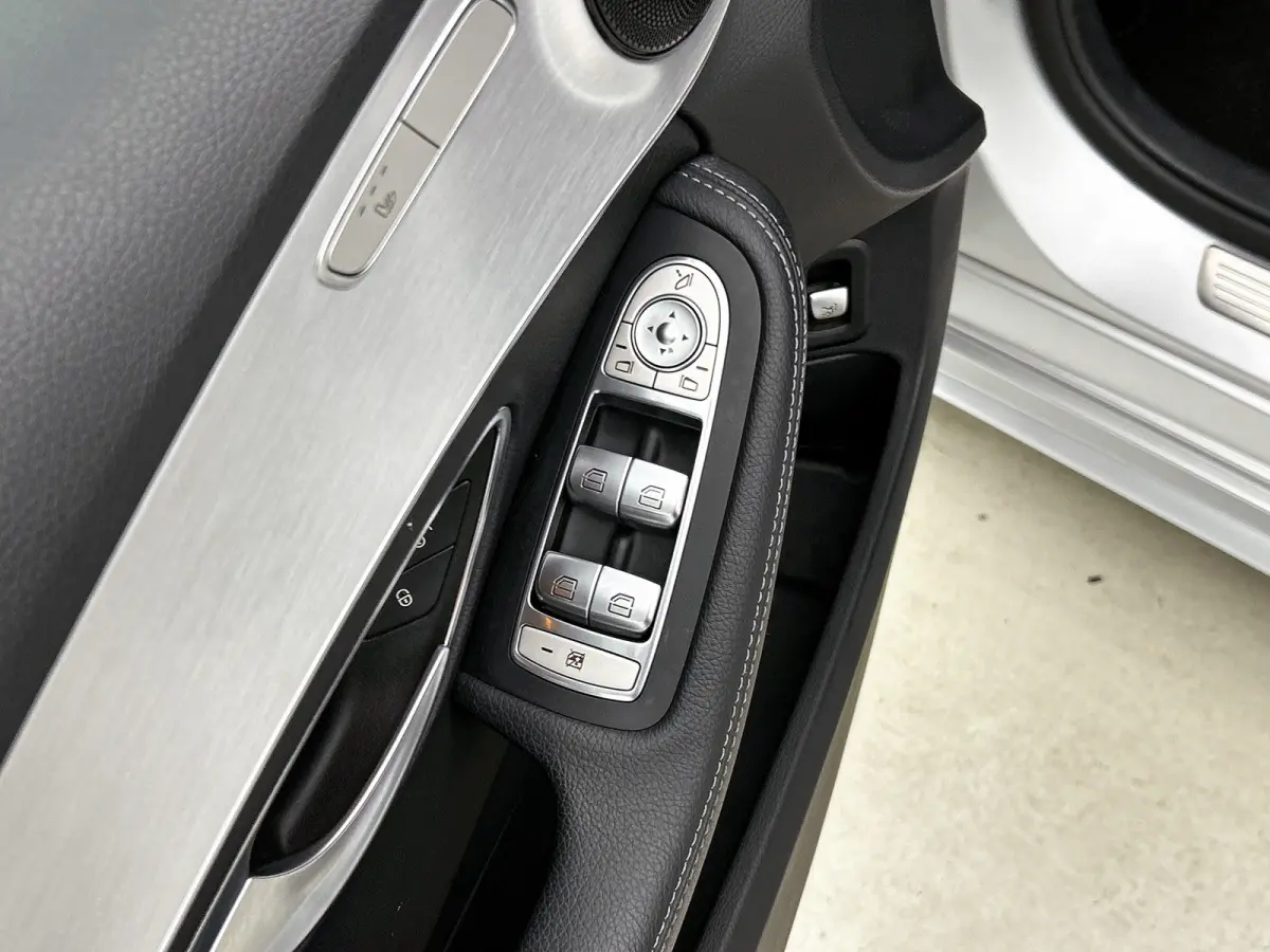 160 Amg Line / Panoramadak / Nightpakket / Leder / Pdc.+Camera / Airco-ecc. / Cruise-ctr. / Apk 11-2027