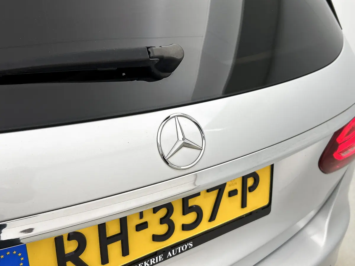 160 Amg Line / Panoramadak / Nightpakket / Leder / Pdc.+Camera / Airco-ecc. / Cruise-ctr. / Apk 11-2027