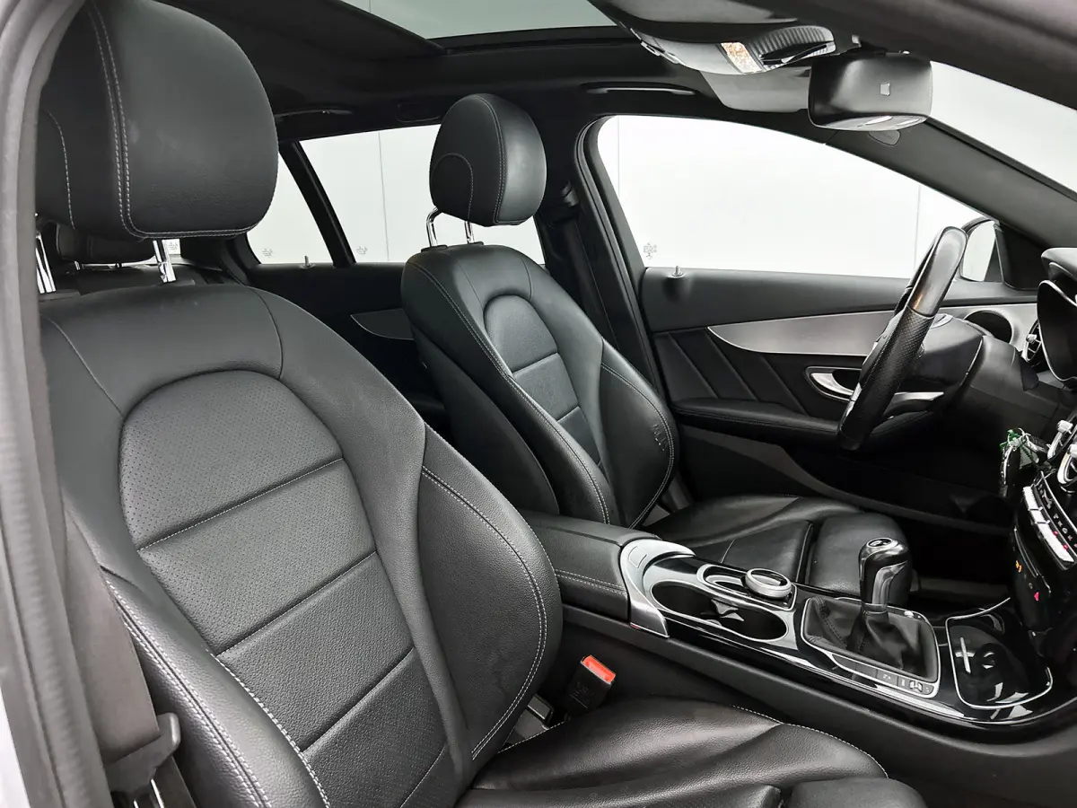 160 Amg Line / Panoramadak / Nightpakket / Leder / Pdc.+Camera / Airco-ecc. / Cruise-ctr. / Apk 11-2027