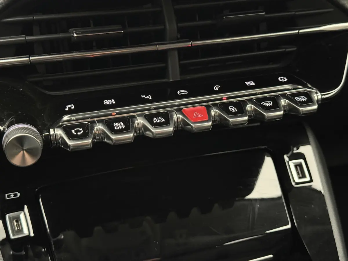1.2 PureTech Active Pack