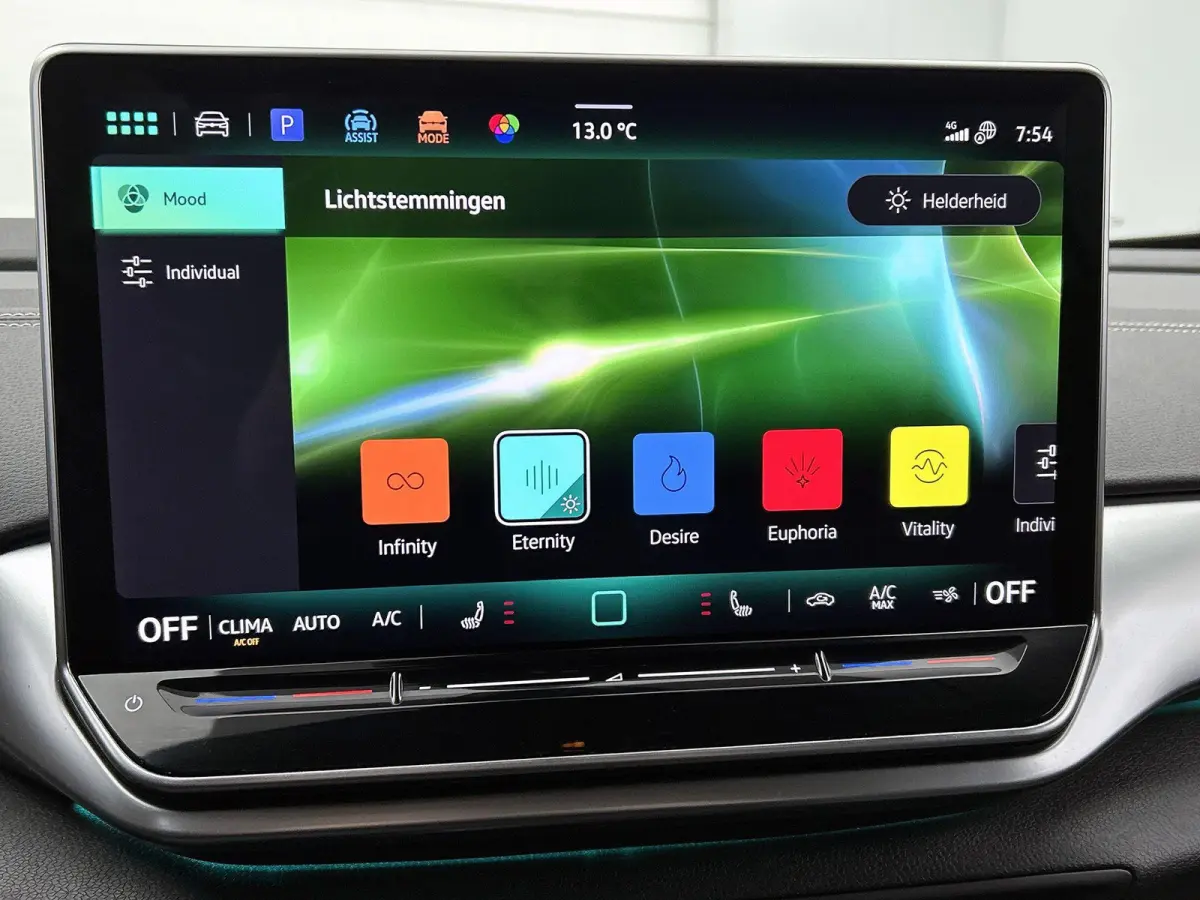 Pro Limited Edition 77 kWh | SoH ... | Black Style | Voorruit-Verwarmbaar | Stoel en Stuurverwarming | Parkeercamera | Carplay / Android Auto