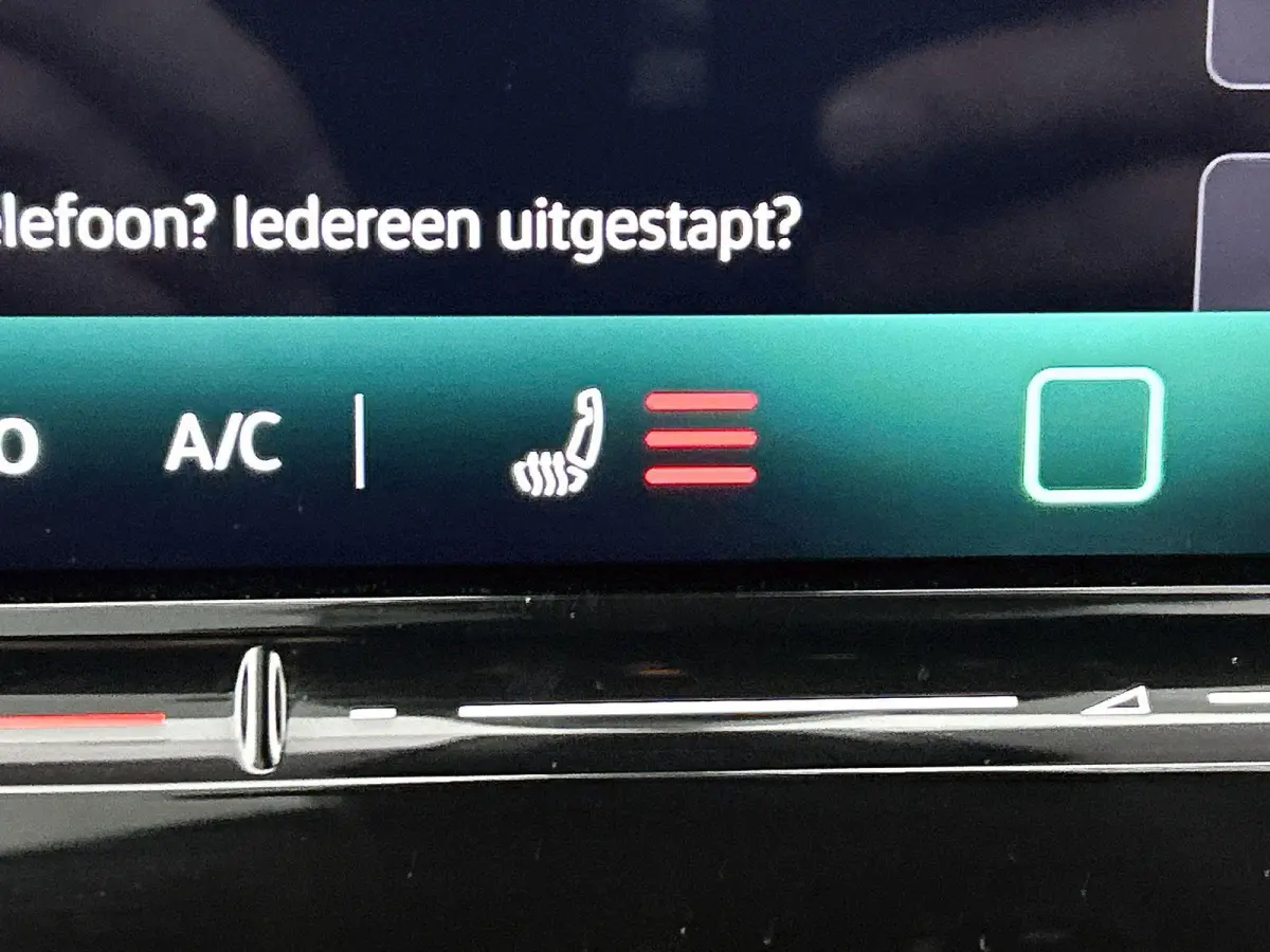 Pro Limited Edition 77 kWh | SoH ... | Black Style | Voorruit-Verwarmbaar | Stoel en Stuurverwarming | Parkeercamera | Carplay / Android Auto