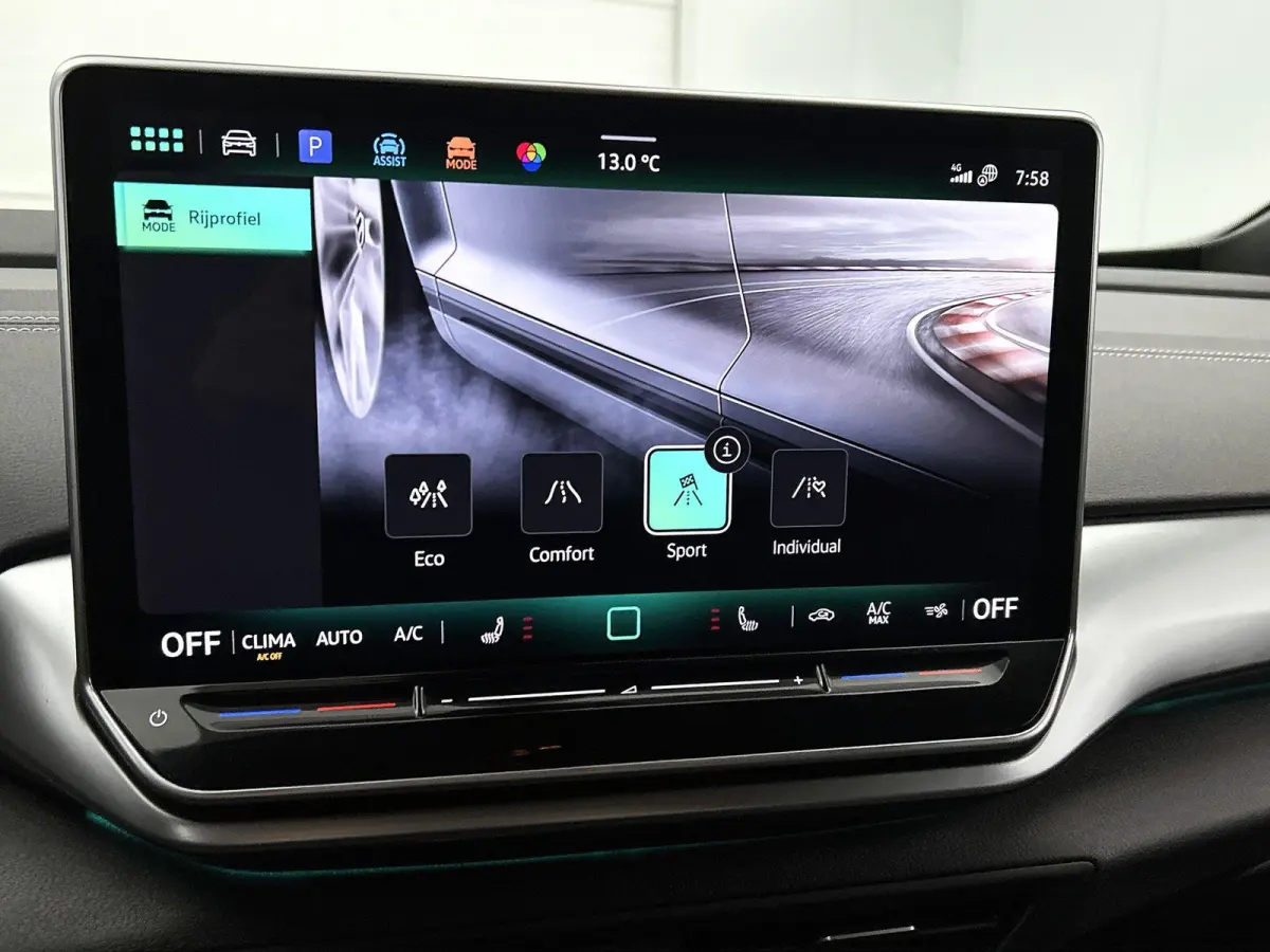 Pro Limited Edition 77 kWh | SoH ... | Black Style | Voorruit-Verwarmbaar | Stoel en Stuurverwarming | Parkeercamera | Carplay / Android Auto