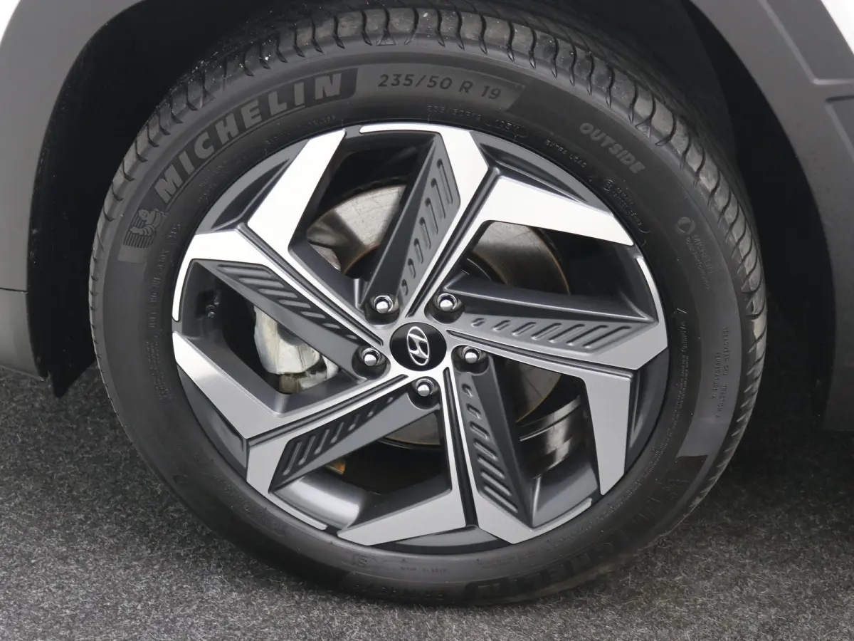 1.6 T-GDI 265pk PHEV Premium 4WD SOH 100% | Leder | Carplay | Climate | Keyless | Navigatie | Elek. Klep | Full - Led | 360 Camera | KRELL Audio | Elek. Stoelen | 19" Lichtmetaal | Winterpak