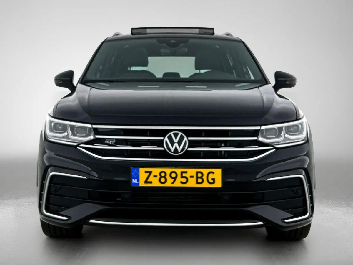 1.5 TSI R-Line Business | 150 PK | Panorama Schuif/Kantel Dak | Stoelverwarming | Trekhaak | Digital Cockpit PRO |