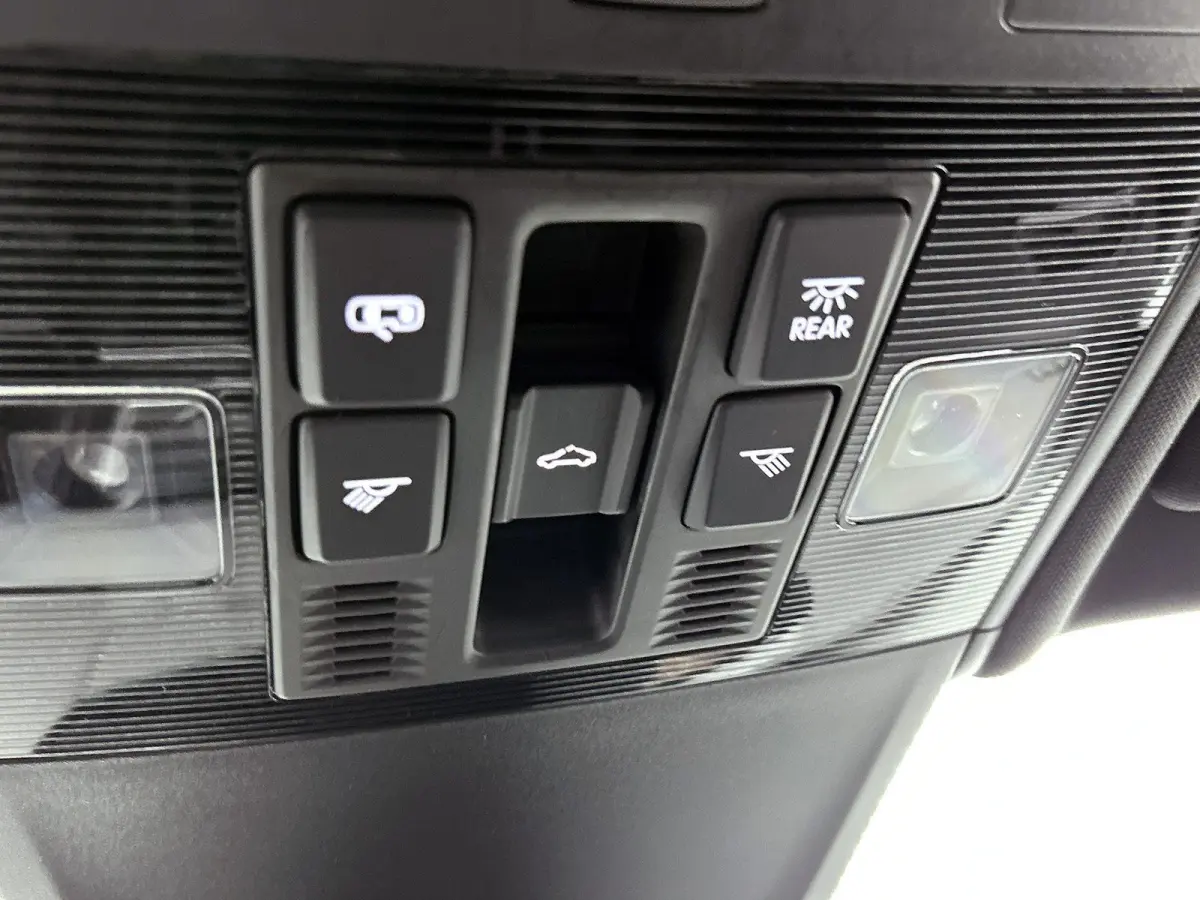 1.5 TSI R-Line Business | 150 PK | Panorama Schuif/Kantel Dak | Stoelverwarming | Trekhaak | Digital Cockpit PRO |