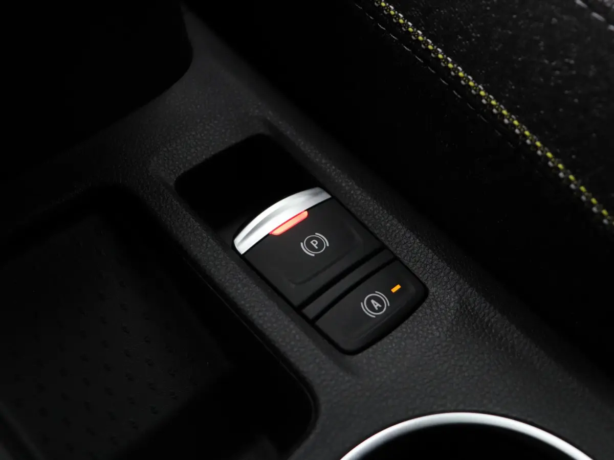 1.8 E-Tech full hybrid 160pk techno | Vijf jaar garantie | Stoel- en stuurwielverwarming | Achteruitrijcamera | Apple Carplay / Android Auto |