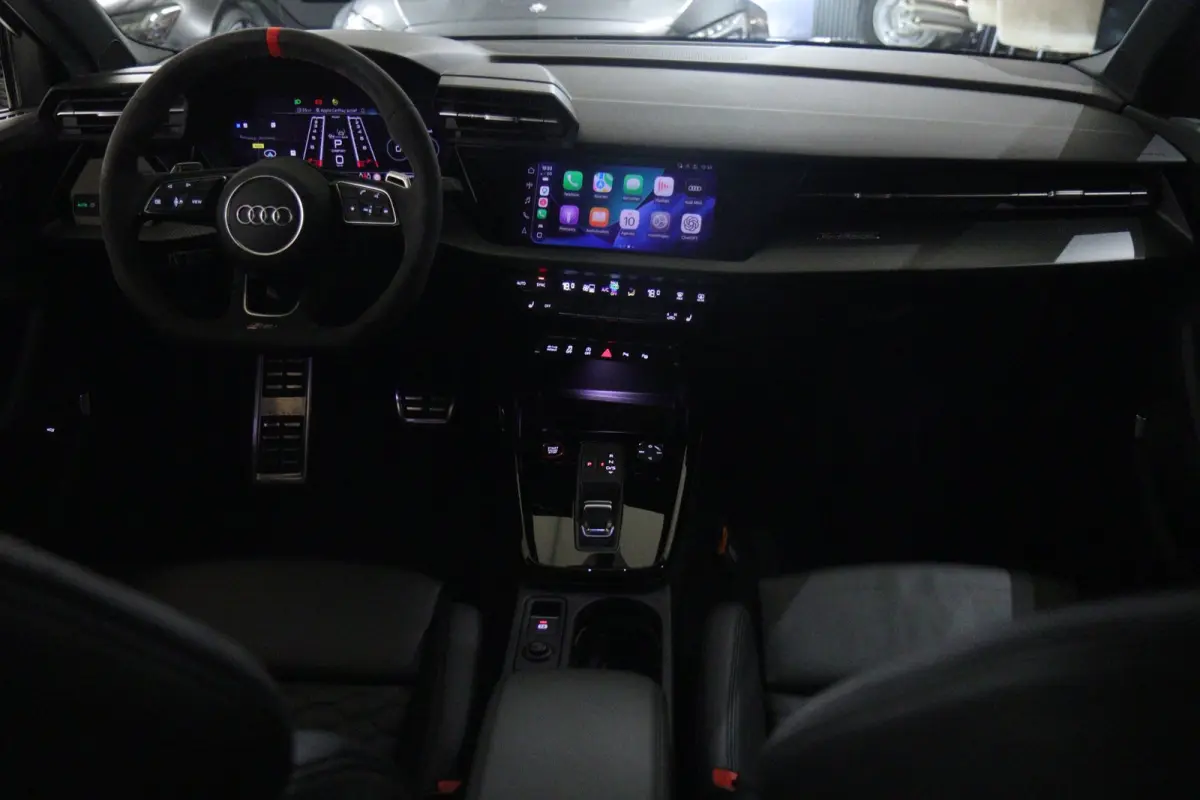 2.5 TFSI quattro PANO/400PK/PERFORMANCE/B&O/HUD/VOL
