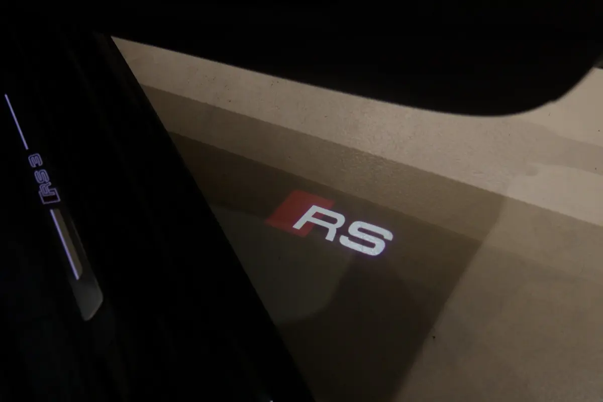 2.5 TFSI quattro PANO/400PK/PERFORMANCE/B&O/HUD/VOL