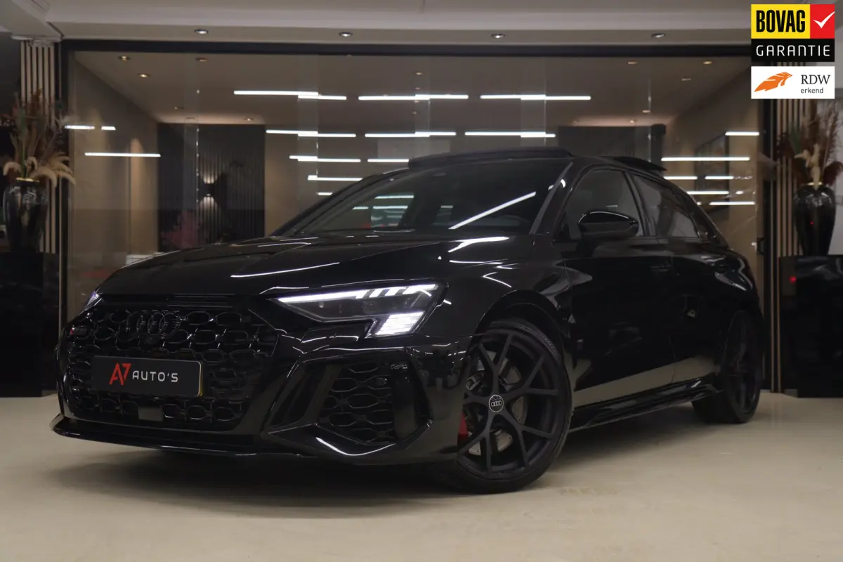 2.5 TFSI quattro PANO/400PK/PERFORMANCE/B&O/HUD/VOL