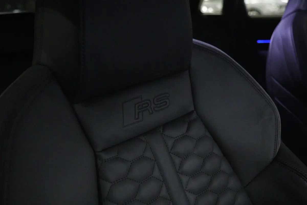2.5 TFSI quattro PANO/400PK/PERFORMANCE/B&O/HUD/VOL