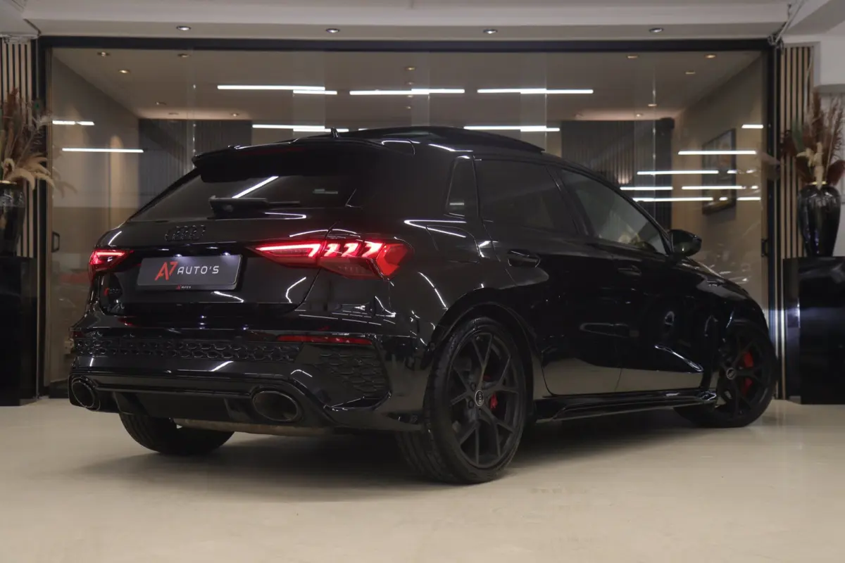 2.5 TFSI quattro PANO/400PK/PERFORMANCE/B&O/HUD/VOL