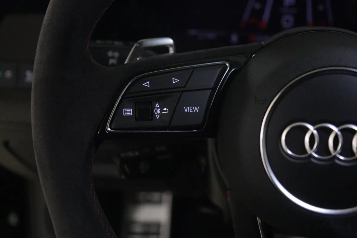 2.5 TFSI quattro PANO/400PK/PERFORMANCE/B&O/HUD/VOL