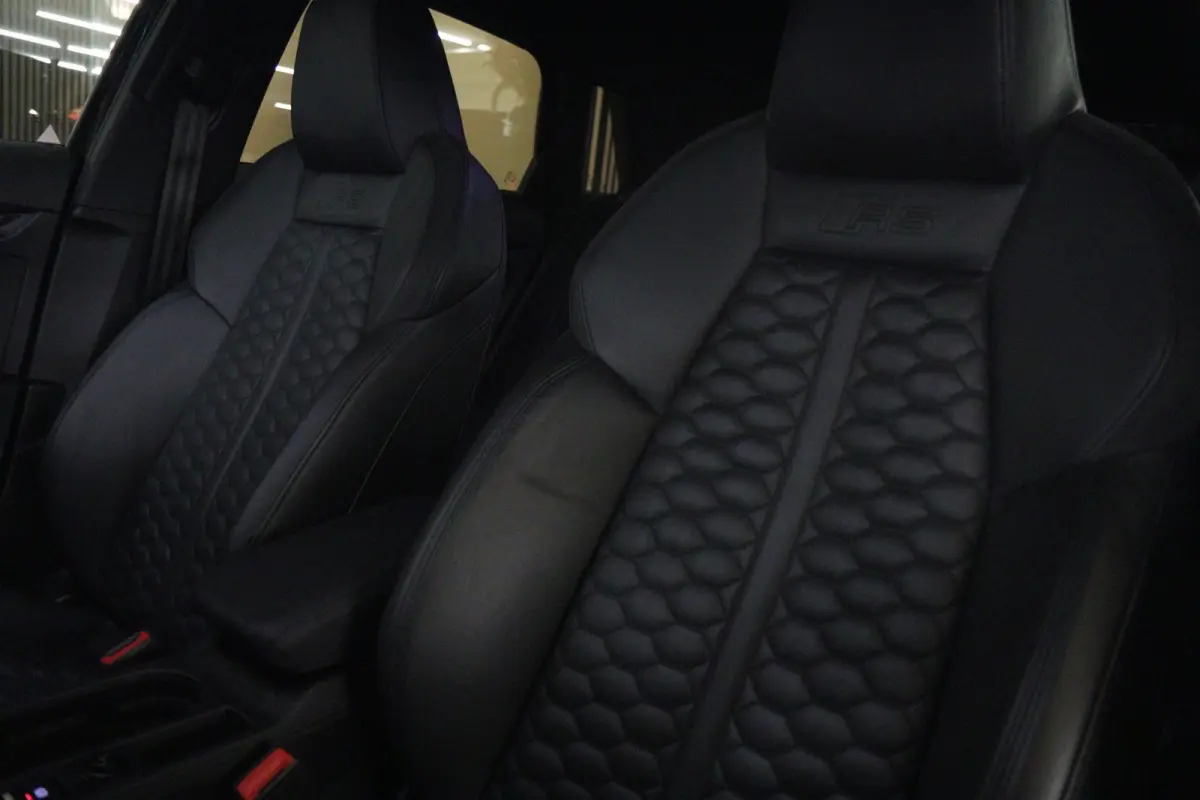 2.5 TFSI quattro PANO/400PK/PERFORMANCE/B&O/HUD/VOL