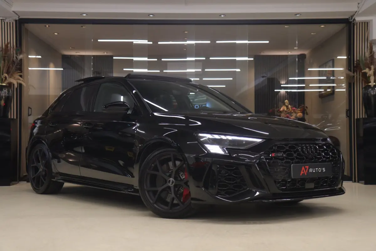 2.5 TFSI quattro PANO/400PK/PERFORMANCE/B&O/HUD/VOL