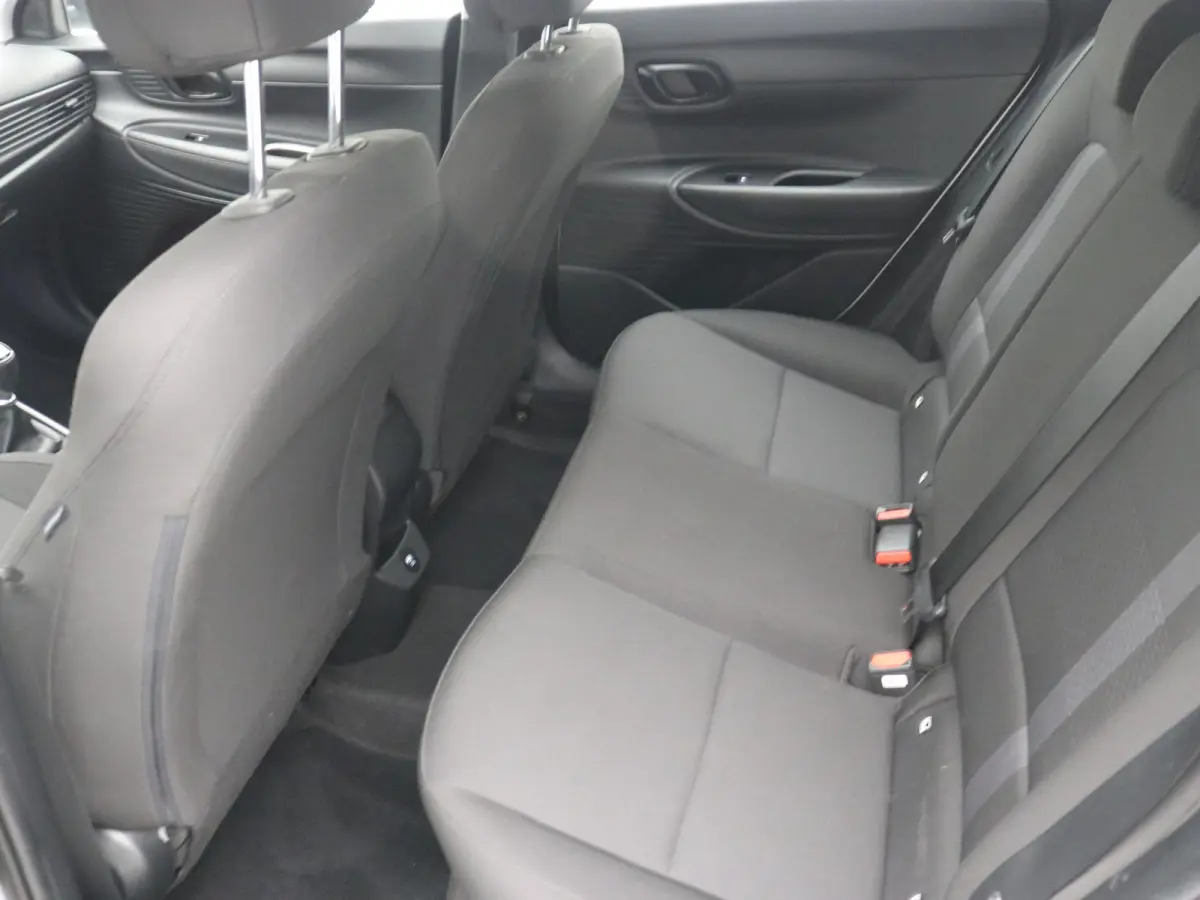 1.0 T-GDI 100pk Comfort | Airco | Camera | Carplay | Cruise control | Dodehoek detectie | Navigatie | Parkeersensoren | Digitaal cockpit | Lichtmetalen velgen