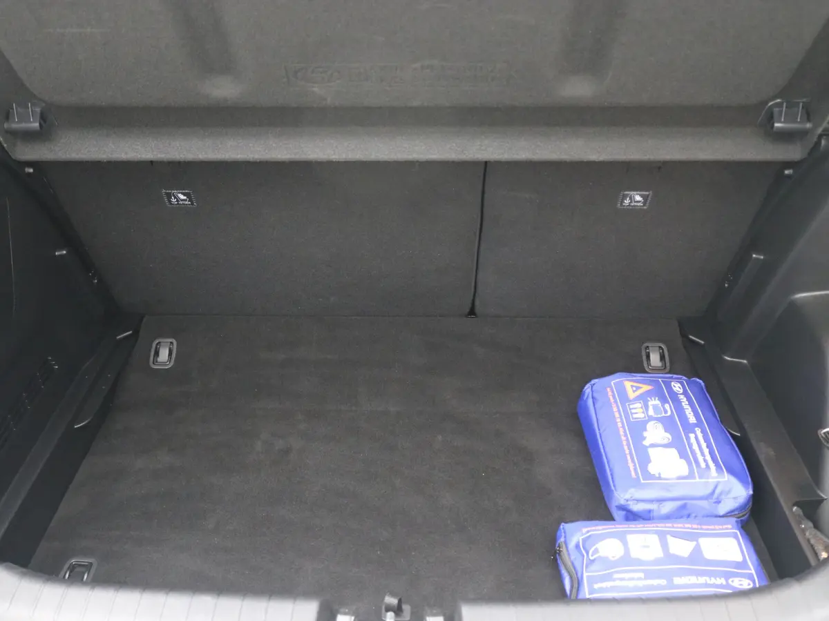 1.0 T-GDI 100pk Comfort | Airco | Camera | Carplay | Cruise control | Dodehoek detectie | Navigatie | Parkeersensoren | Digitaal cockpit | Lichtmetalen velgen