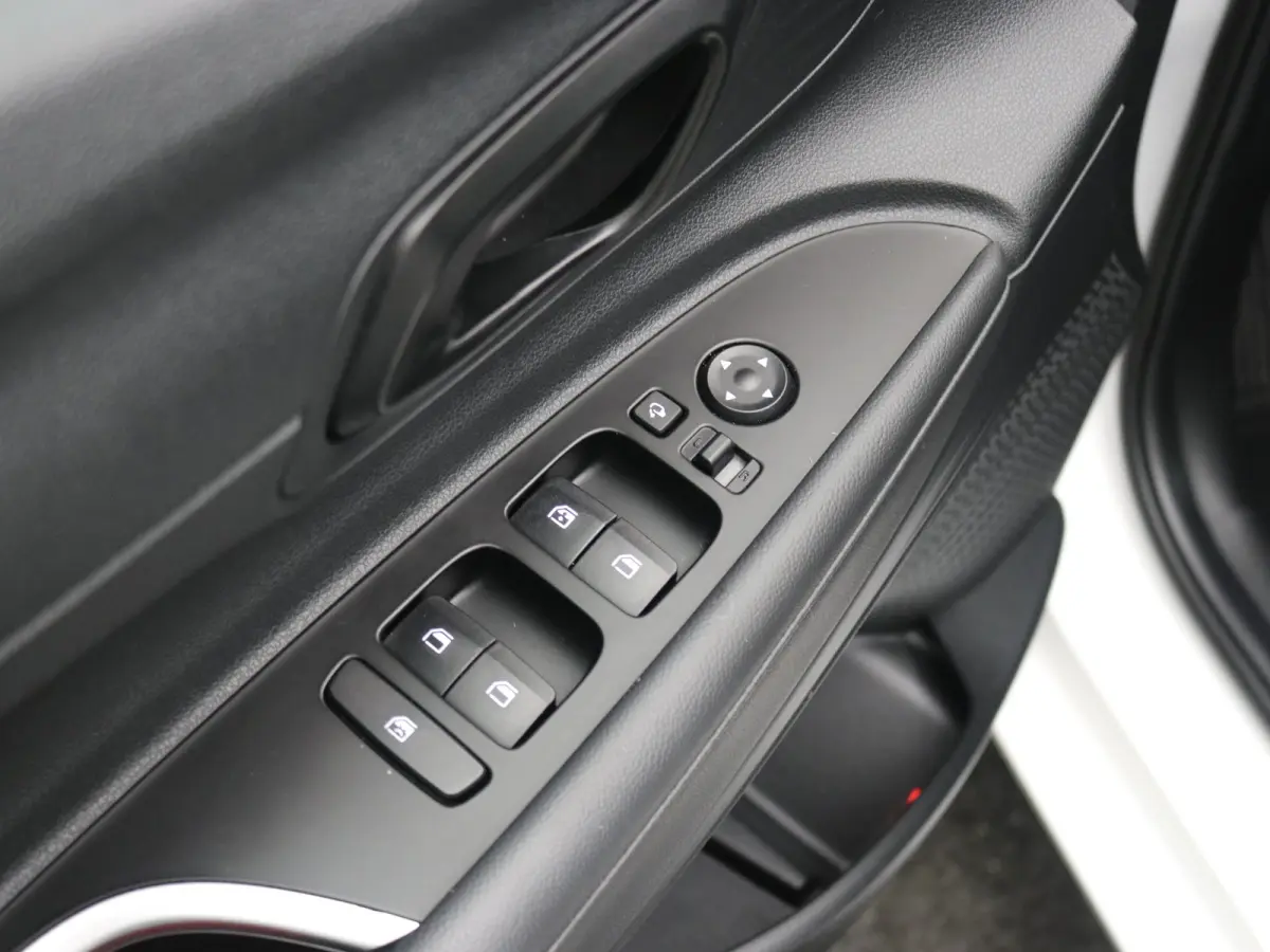 1.0 T-GDI 100pk Comfort | Airco | Camera | Carplay | Cruise control | Dodehoek detectie | Navigatie | Parkeersensoren | Digitaal cockpit | Lichtmetalen velgen