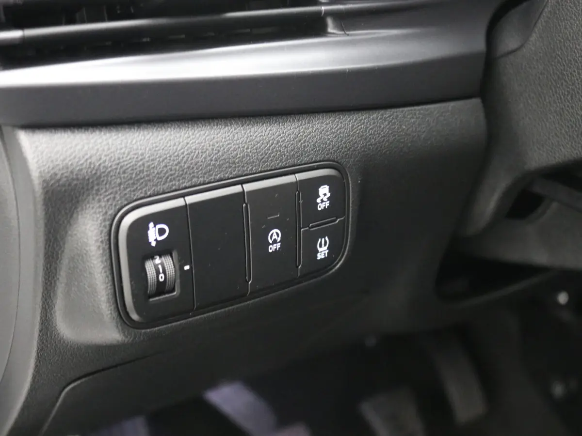 1.0 T-GDI 100pk Comfort | Airco | Camera | Carplay | Cruise control | Dodehoek detectie | Navigatie | Parkeersensoren | Digitaal cockpit | Lichtmetalen velgen
