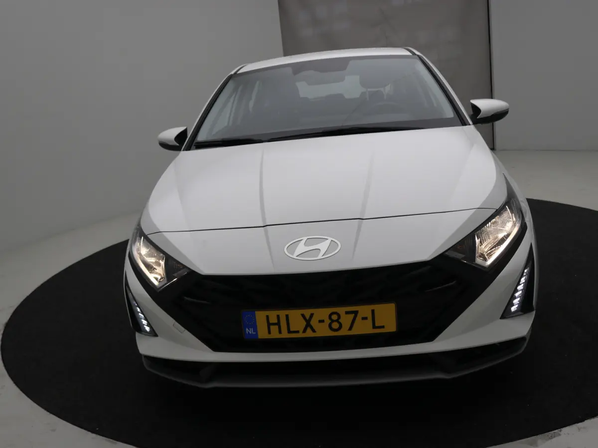 1.0 T-GDI 100pk Comfort | Airco | Camera | Carplay | Cruise control | Dodehoek detectie | Navigatie | Parkeersensoren | Digitaal cockpit | Lichtmetalen velgen