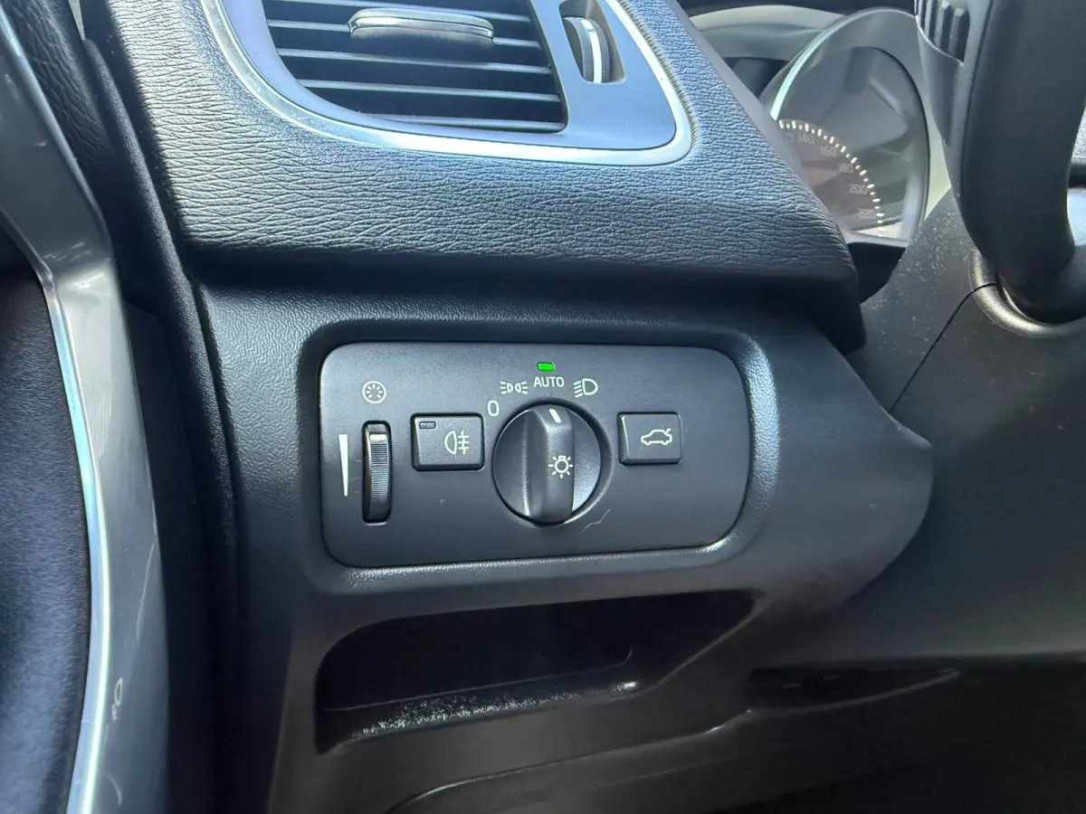 1.5 T3 Nordic+ | NL-Auto | Camera | NAVI | Bluetooth | Full LED | Stoelverw. | All Season |