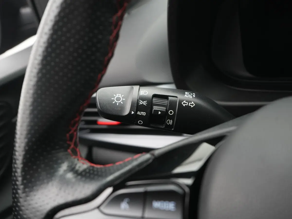 1.0 T-GDI N Line APPLE CARPLAY | NAVIGATIE | CAMERA | VIRTUEEL | N-LINE | CRUISE | AIRCO | LMV | 12 MAANDEN BOVAG GARANTIE |