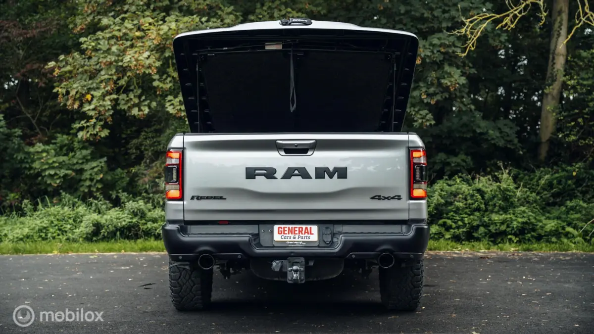 1500 Rebel Crew Cab 4x4