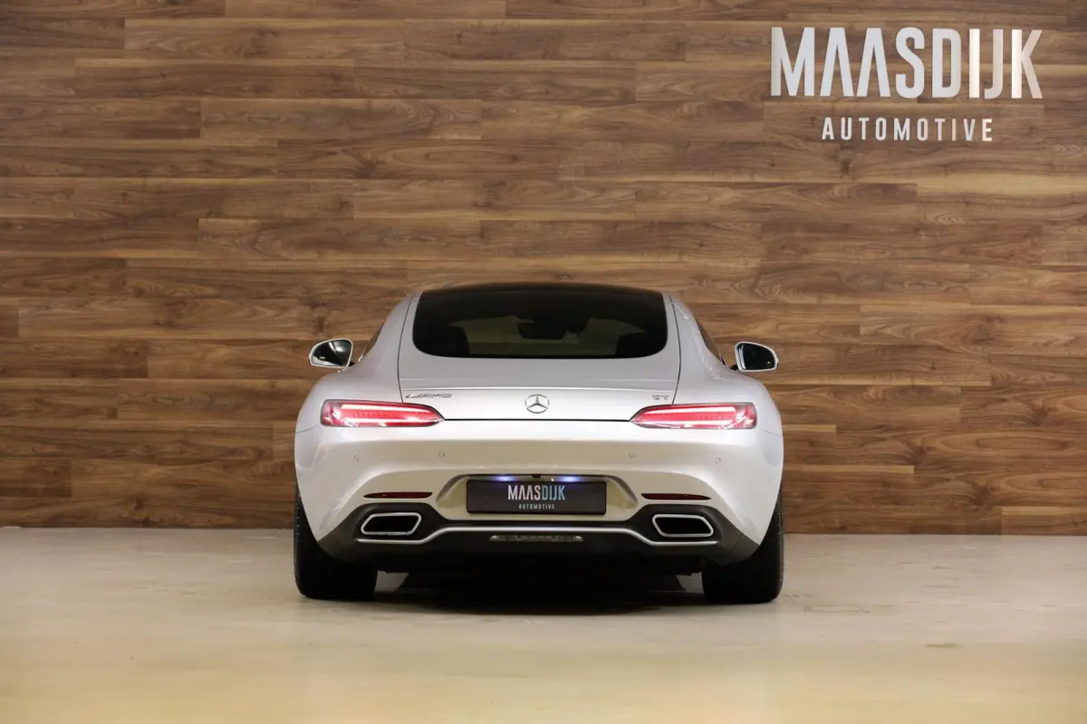 4.0|NL|Carplay|Pano|Camera|Sportuitlaat|