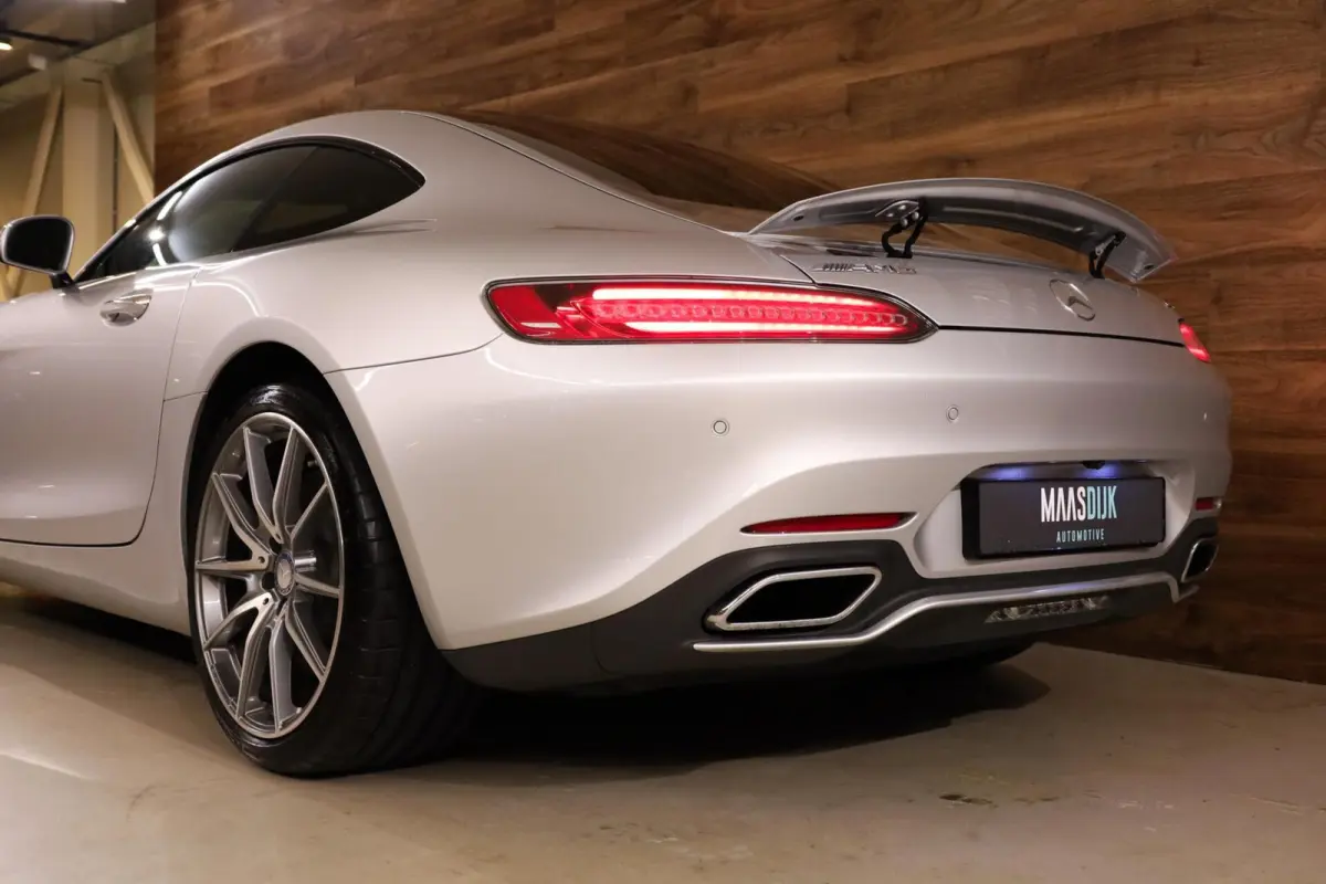 4.0|NL|Carplay|Pano|Camera|Sportuitlaat|