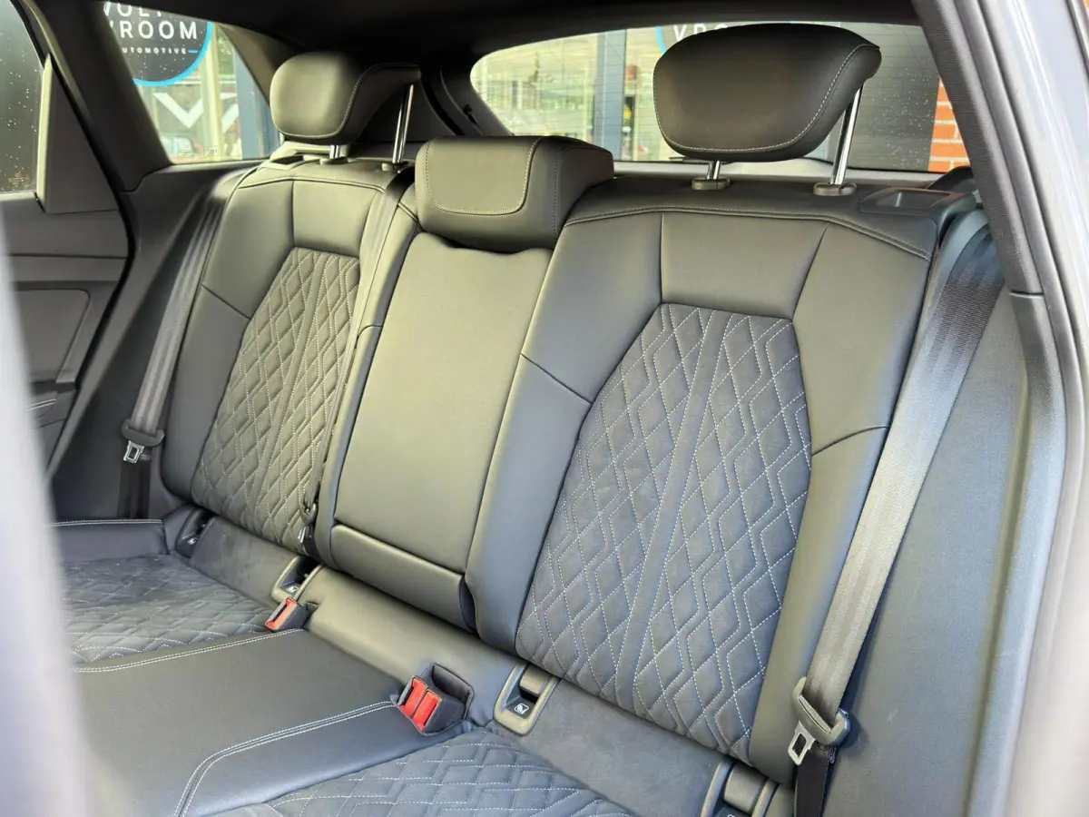 50 Quattro S-Line Competition 77 kWh|BTW|RS Interieur|Nardo Moonstone Grey|Org NL NAP|1 Eig|Head Up|Leder|CarPlay|Led Matrix|ACC|Dealer Onderhouden